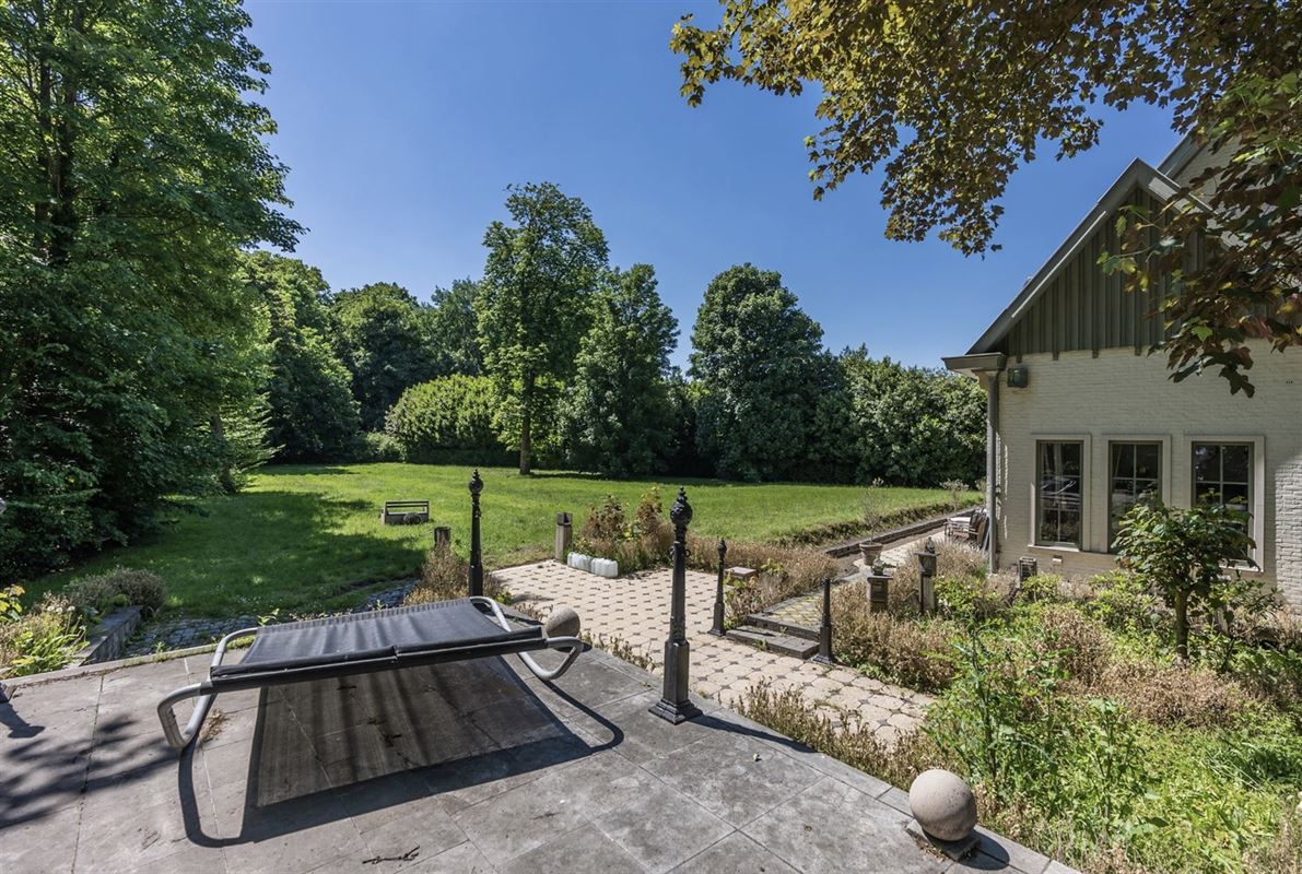 E3638557773412028886_33AL