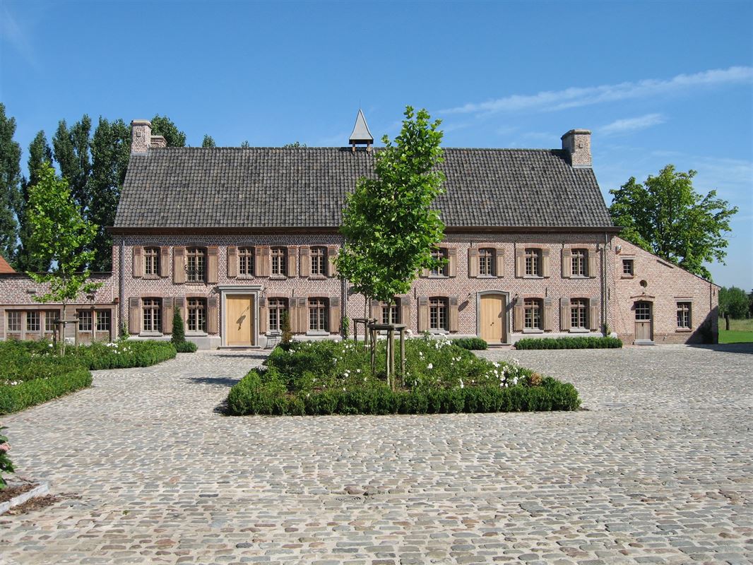 E3638992642492720405_85AL-5